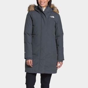 The north face women’s artic parka